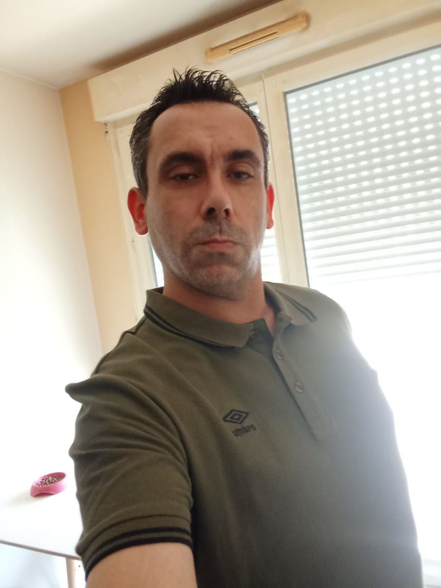 Profil von Amran